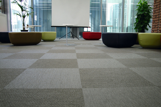 Soft Seamless Woven Plastic Flooring Anti Slip Living Room